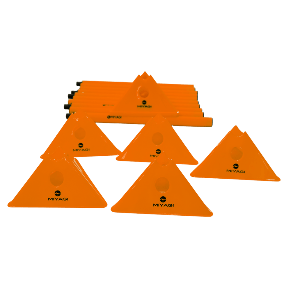 Set de Entrenamiento Miyagi con Conos y Postes 30M - MIYAGI COLOMBIAVerde